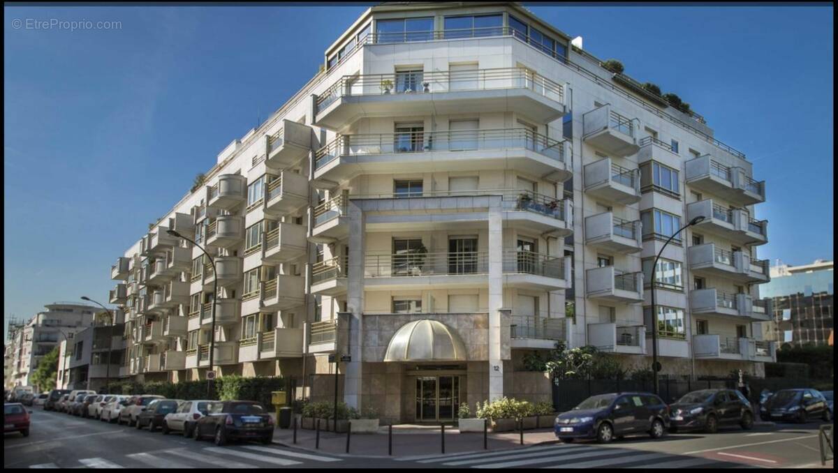Appartement à LEVALLOIS-PERRET
