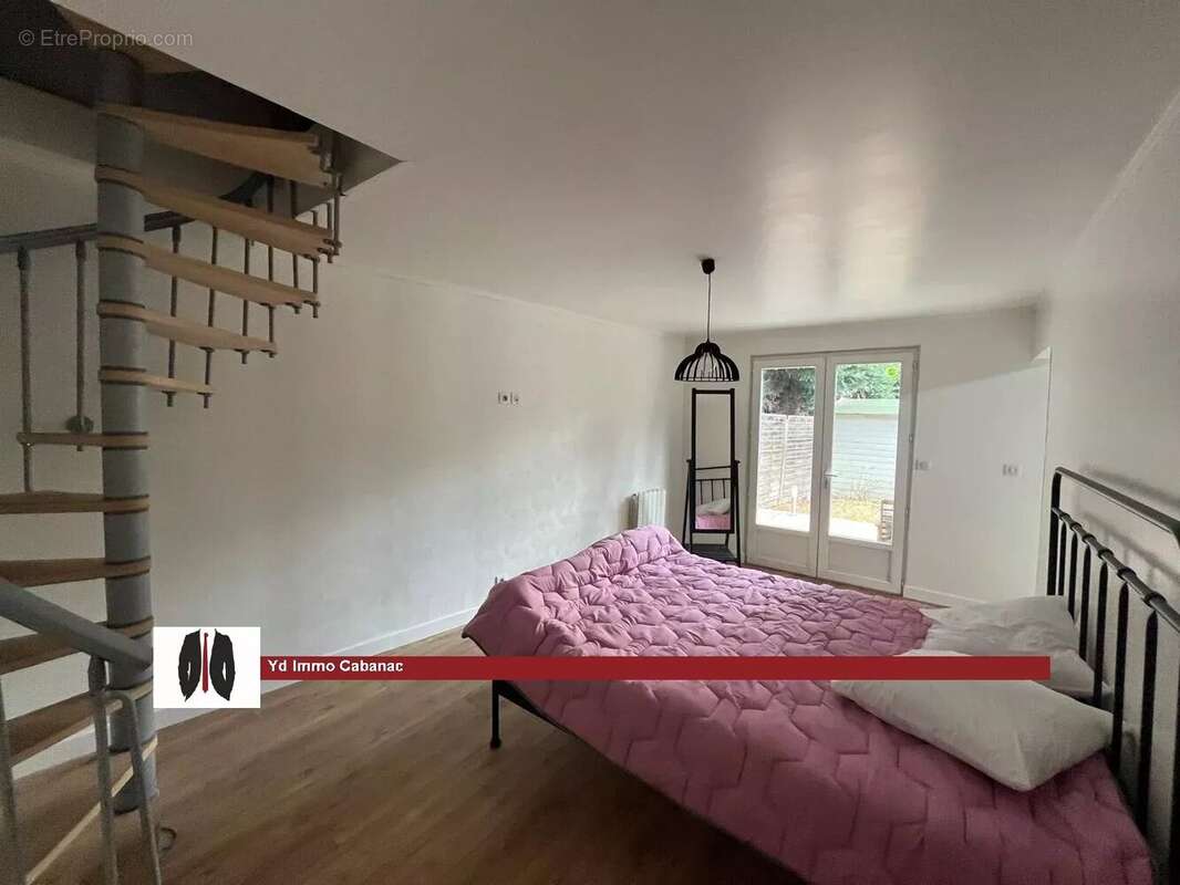 Maison à SAUCATS