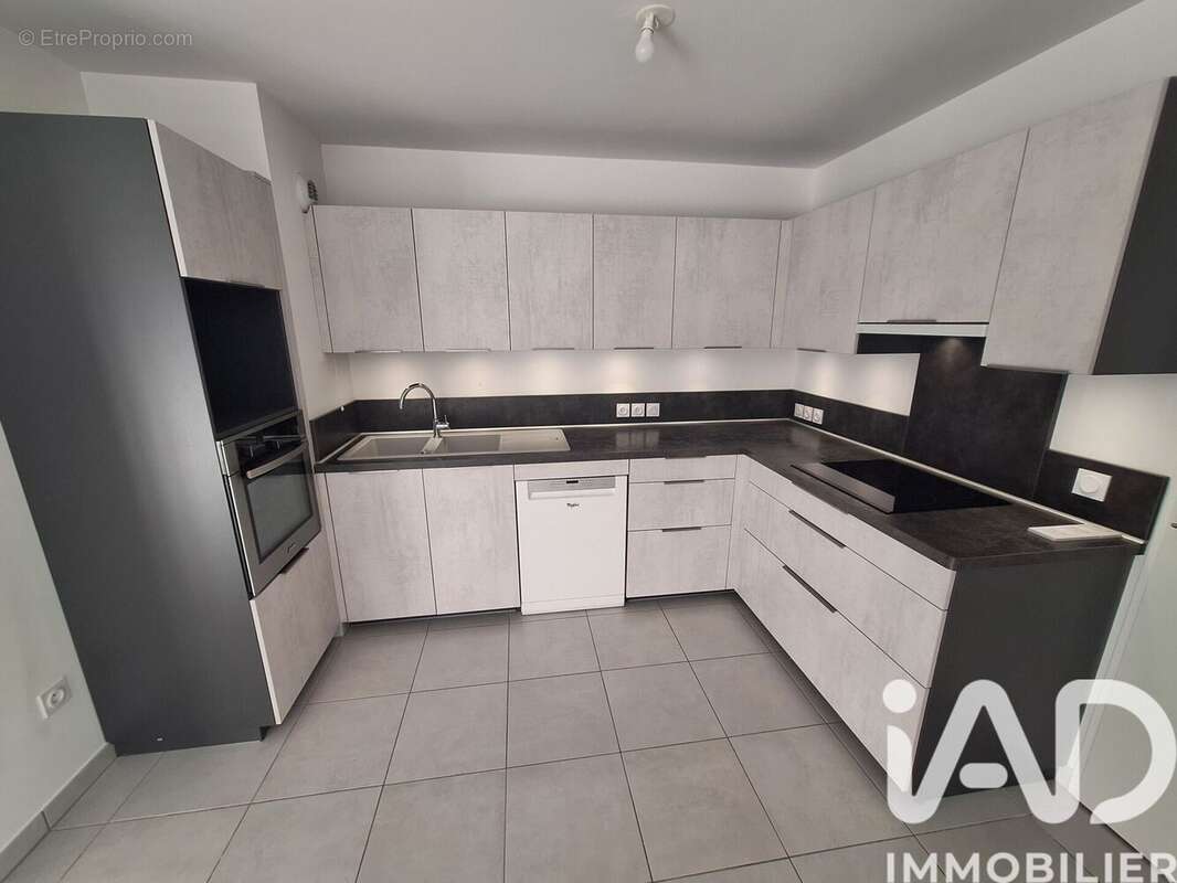 Photo 8 - Appartement à SAINTE-GENEVIEVE-DES-BOIS