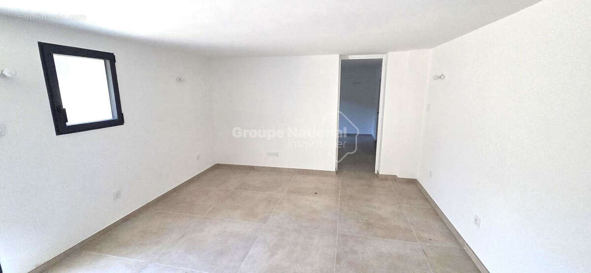 Appartement à CARRY-LE-ROUET
