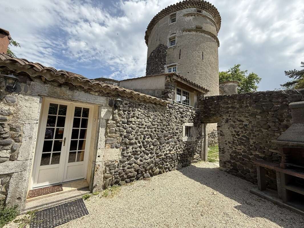 Maison à FREYSSENET