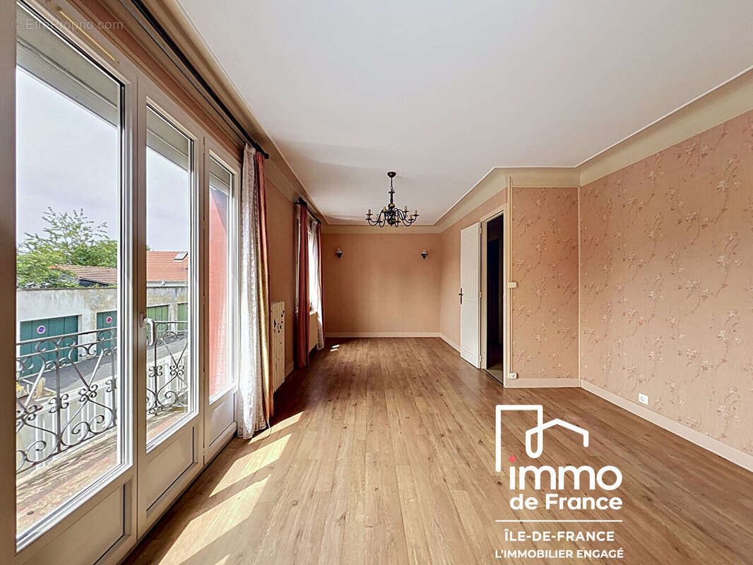 Maison à LUCE