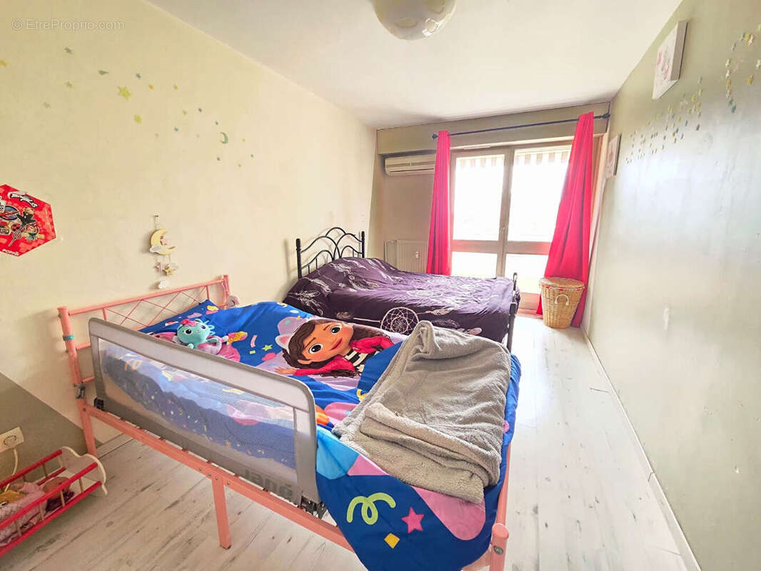 Appartement à RILLIEUX-LA-PAPE