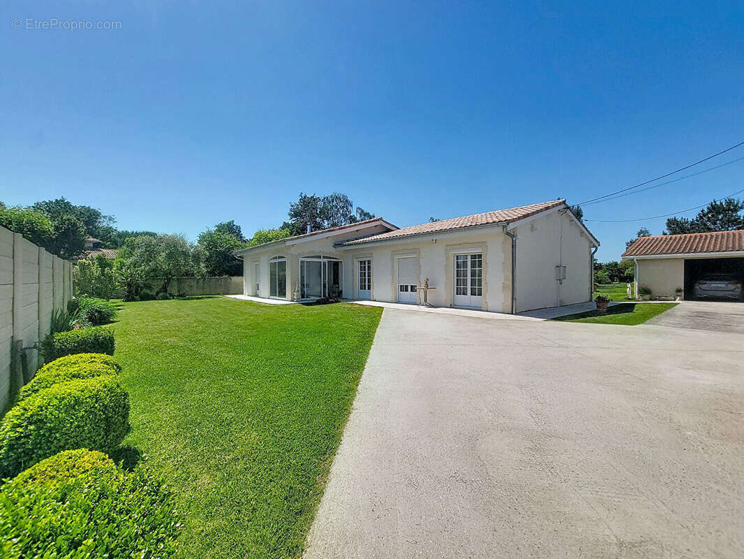 Maison à ARSAC