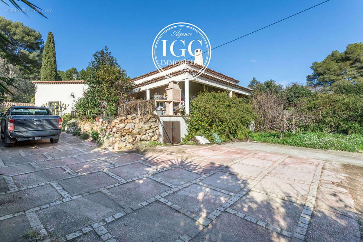 Maison à ENSUES-LA-REDONNE