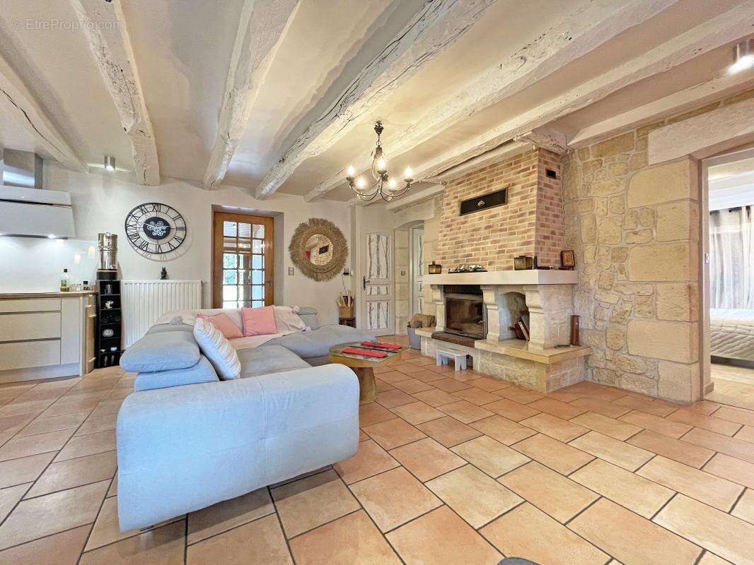 Maison à SAINT-GEYRAC