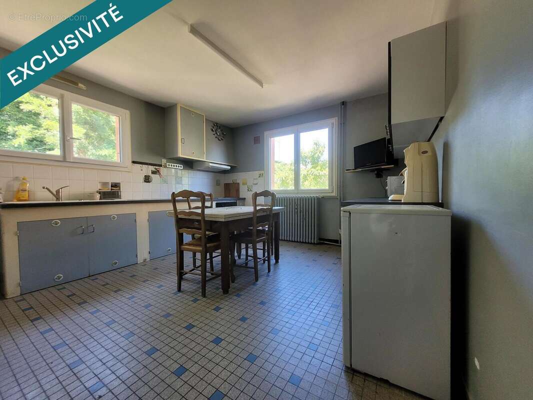 Maison 112 m² à Lusignan  - photo 8