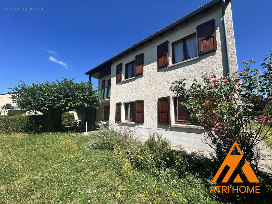 Maison 120 m² à Ytrac  - photo 3