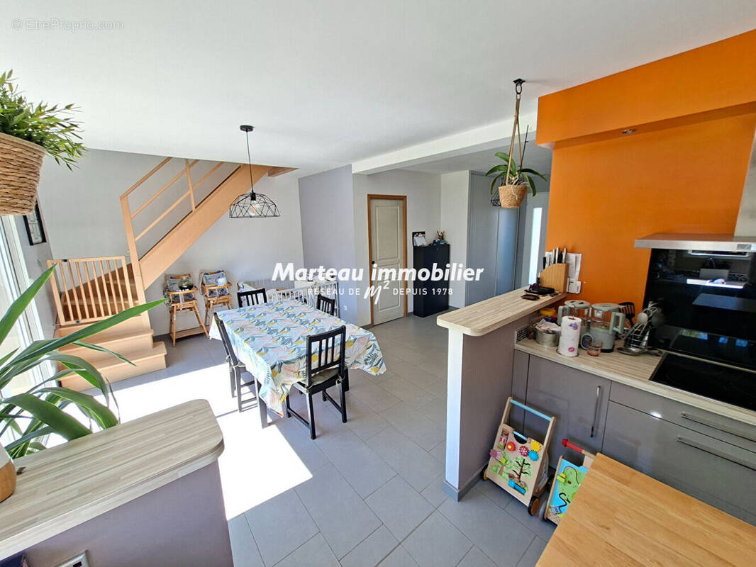 Maison à VOIVRES-LES-LE-MANS