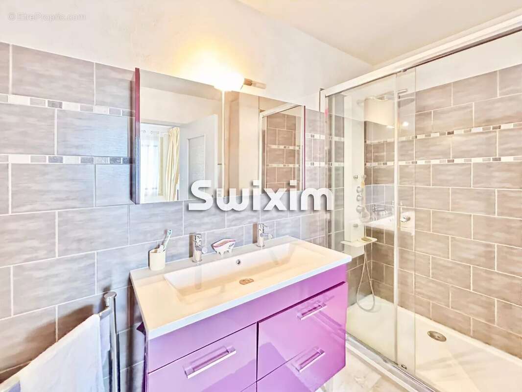 Maison à SUZE-LA-ROUSSE