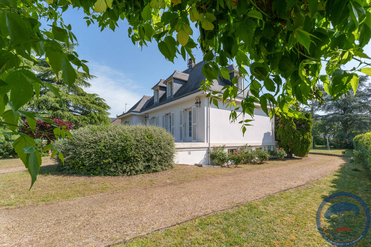 Maison à MONTLOUIS-SUR-LOIRE