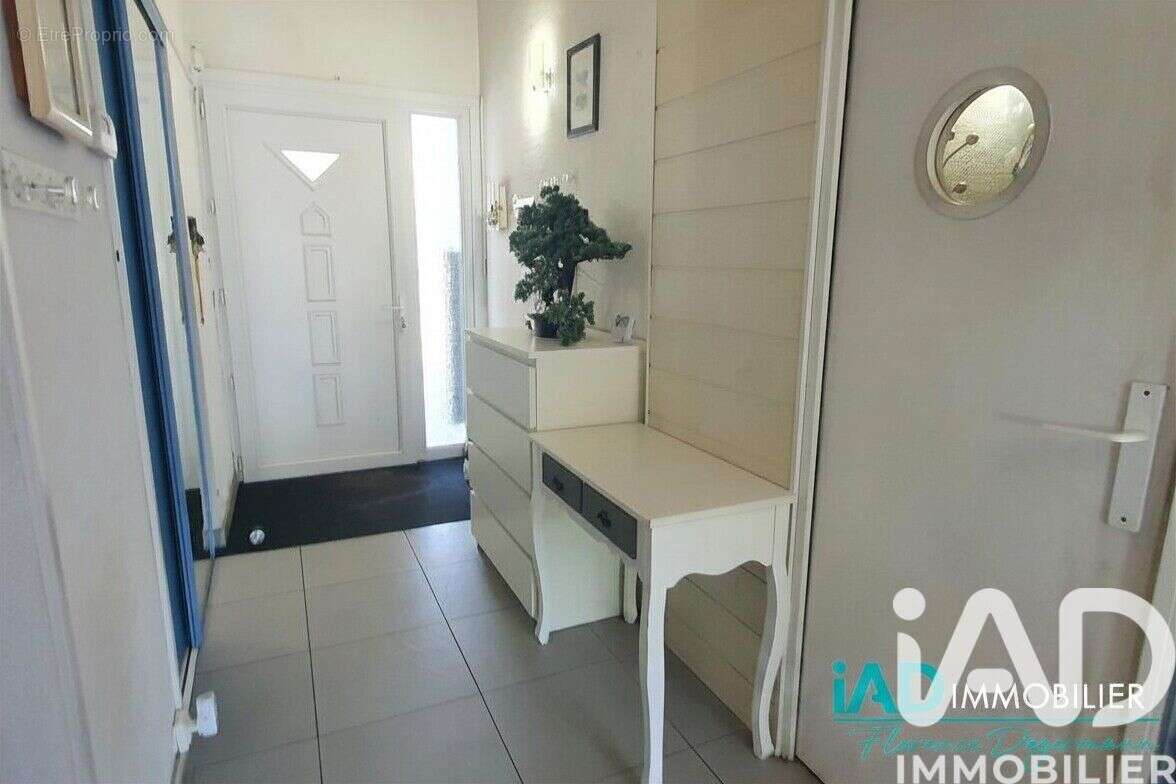 Maison 96 m² à Floirac  - photo 6