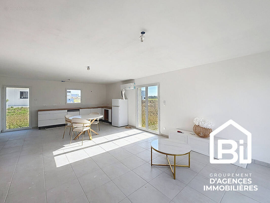 Maison à BRETTEVILLE-SUR-LAIZE