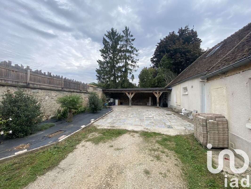 Photo 3 - Maison à VILLEBLEVIN