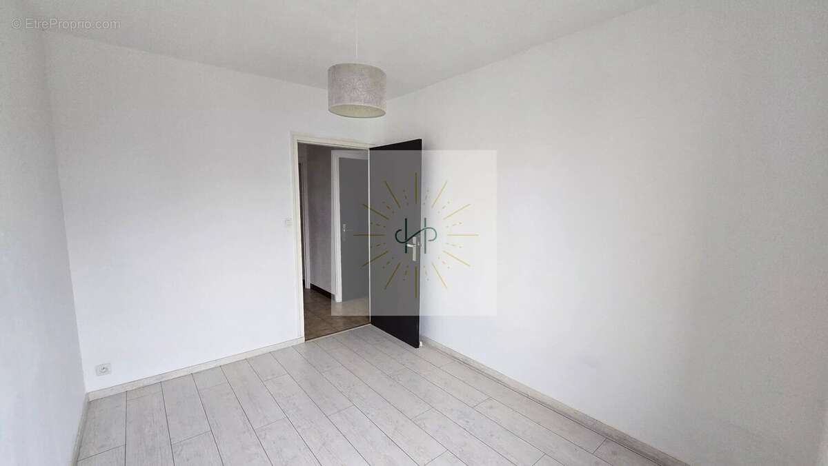 Appartement à ROMANS-SUR-ISERE