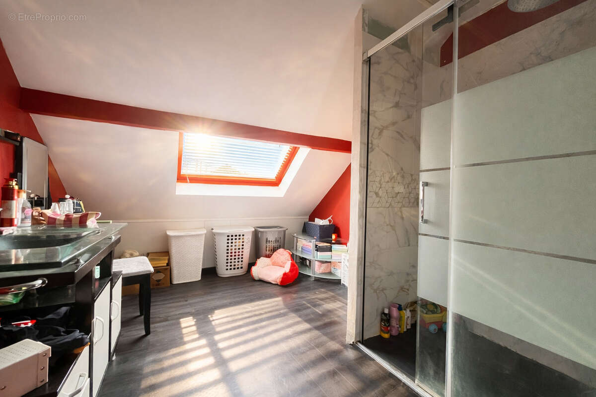 Maison  80m2 sur terrain de 1100m 2 - photo 8
