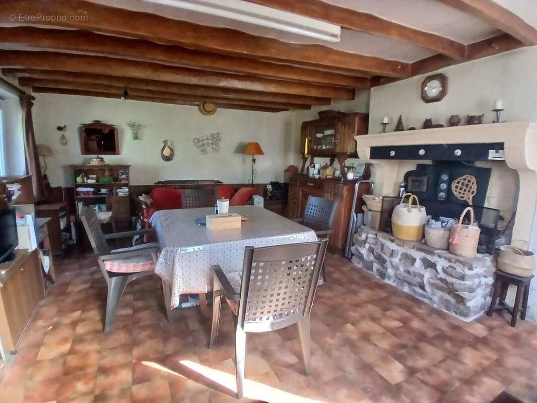 Maison à VILLE-LANGY