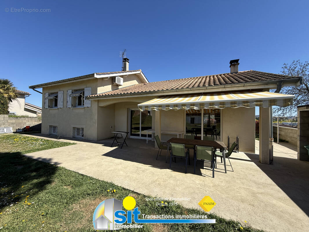 Maison à REVENTIN-VAUGRIS