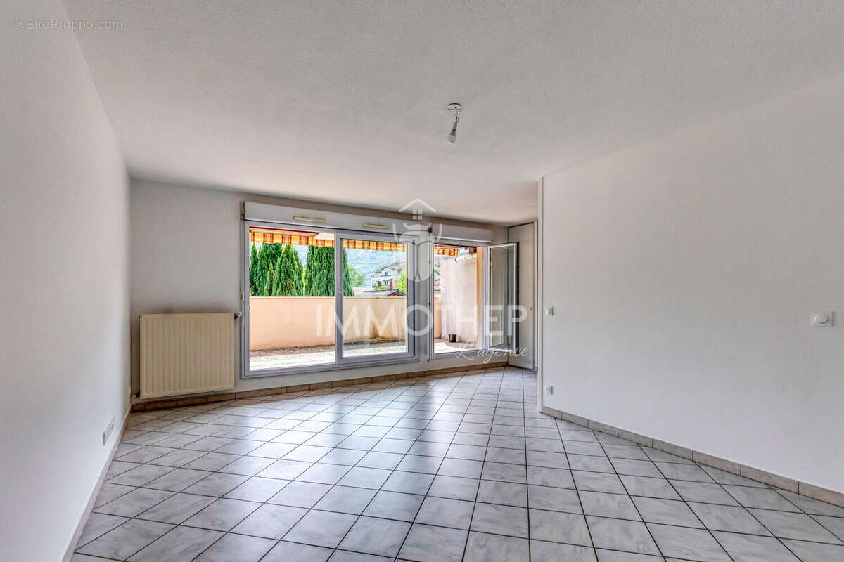 Appartement à VIZILLE