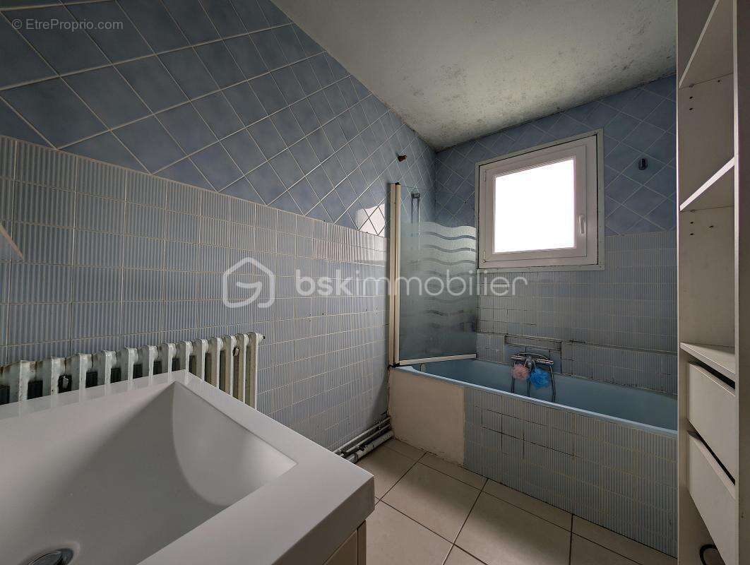 Maison à TOURLAVILLE