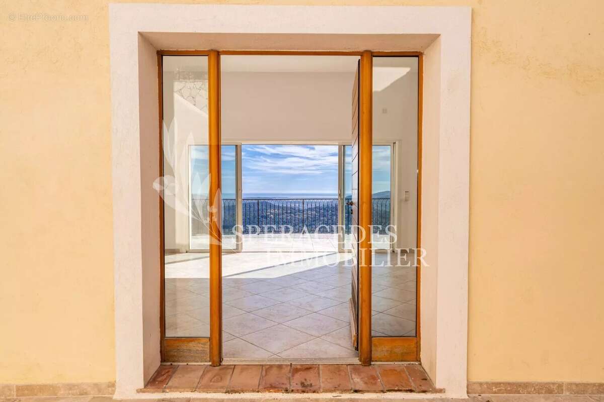 Maison à SPERACEDES