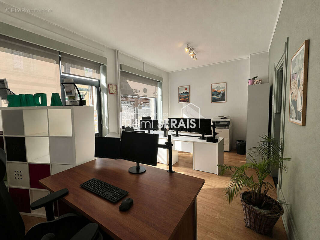 Immeuble de rapport à ARGENTAN - Locataire en place depuis 12 ans ! - photo 2