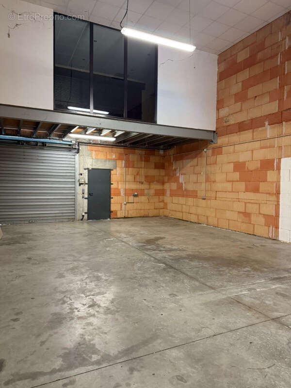 Commerce à BOURG-LES-VALENCE