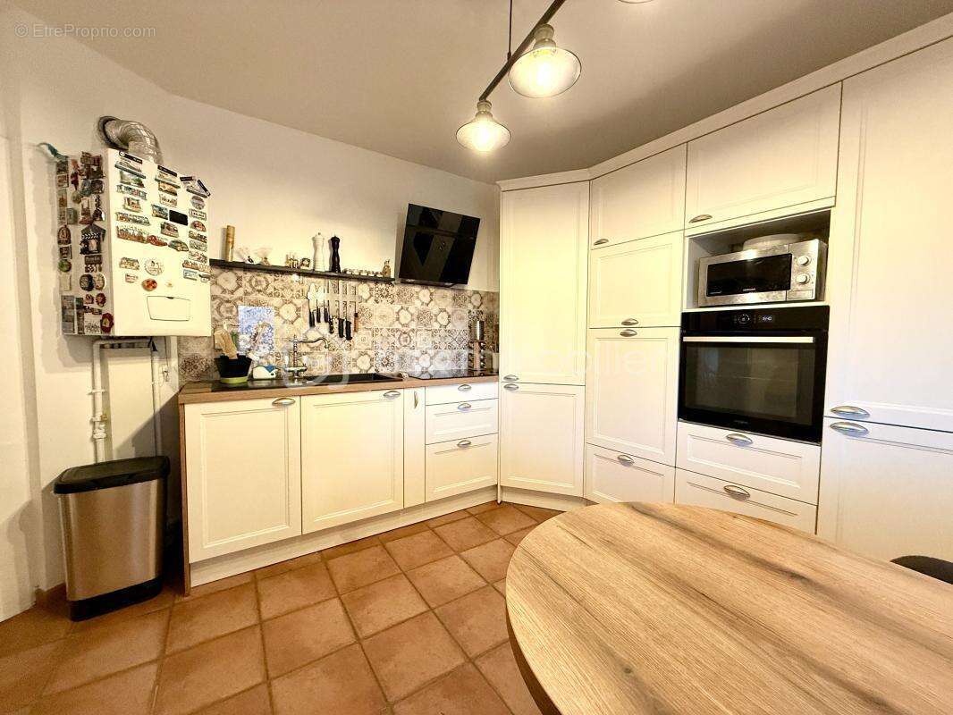 Appartement de charme au cœur du Château du Mouchet – Chavannes (26260) - photo 13