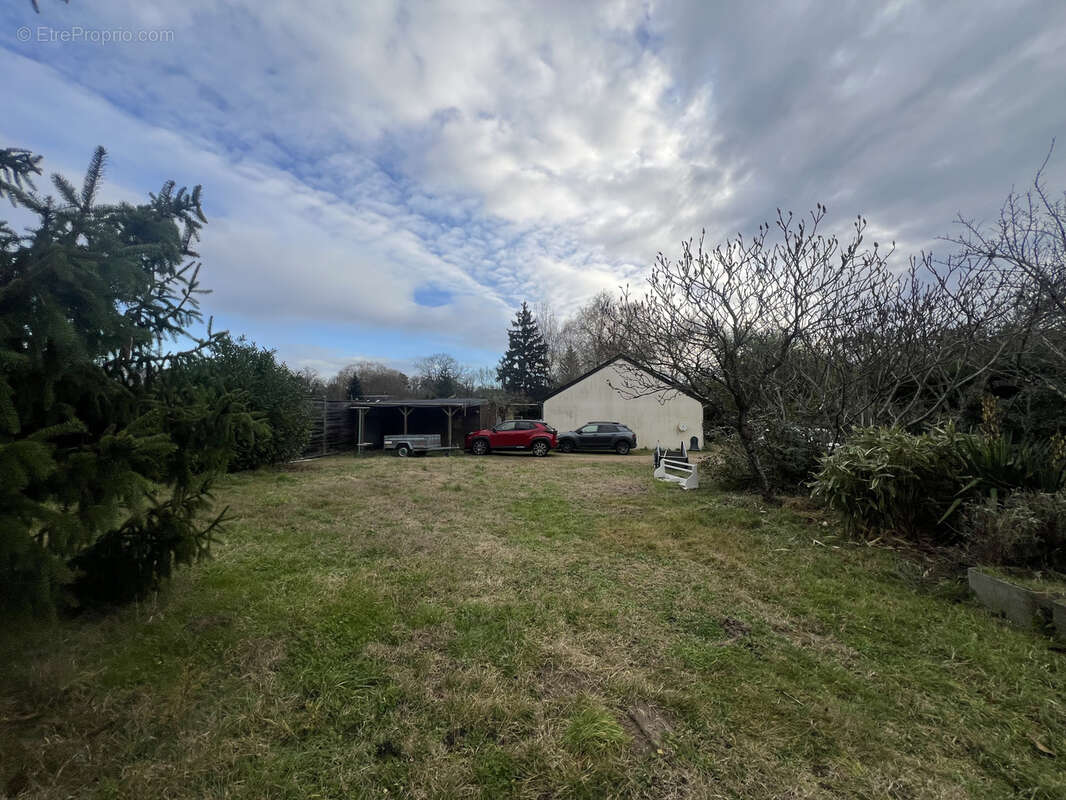 Maison à CLERE-LES-PINS