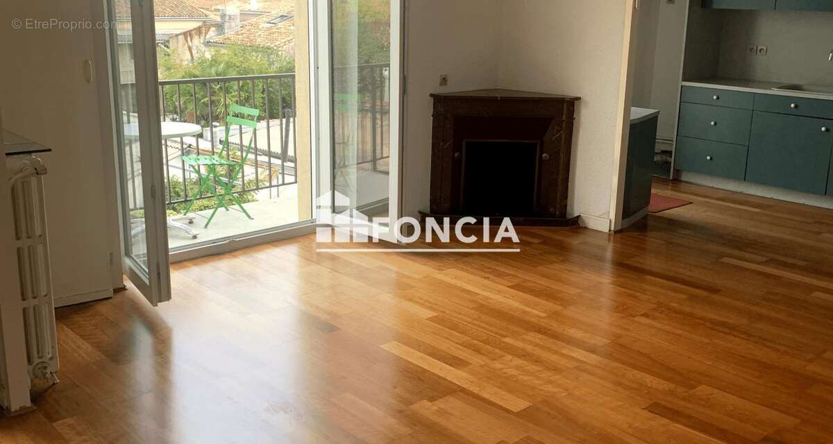 Appartement à BORDEAUX