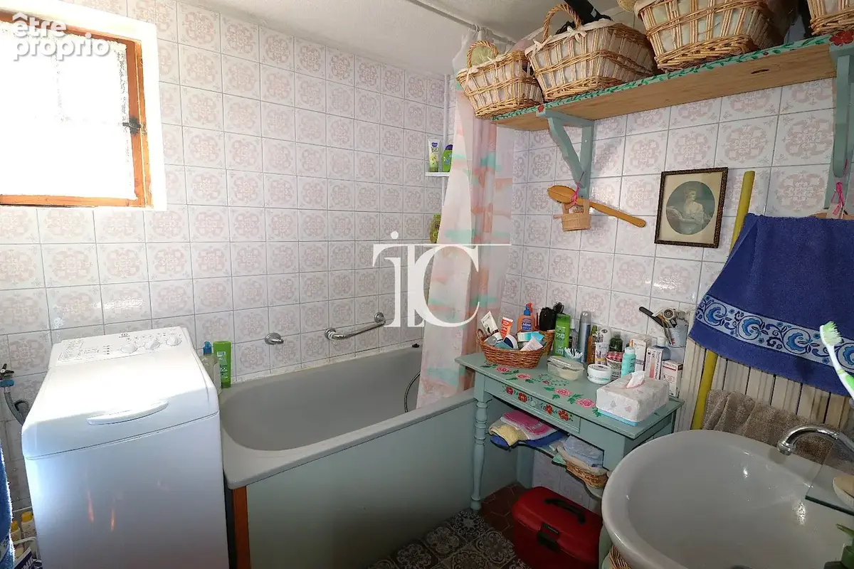 Bel envirronnement pour ce mas 2 appartements 4248 m² de terrain avec accès rivière - photo 14