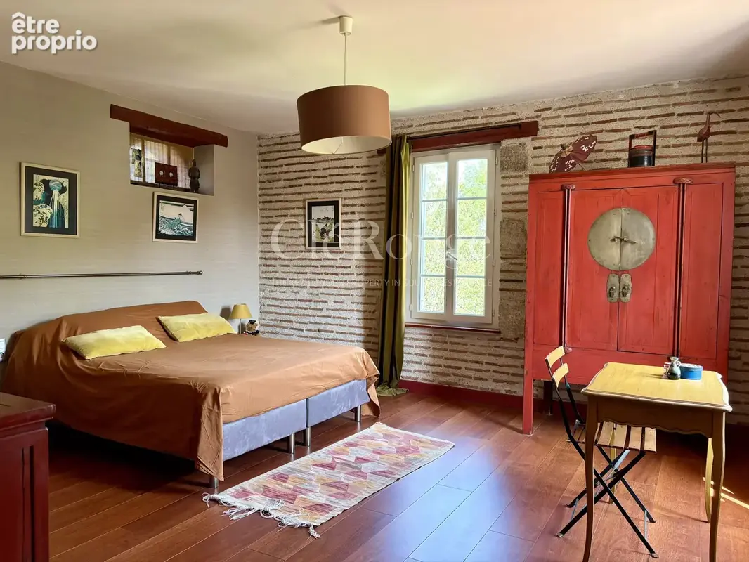 Élégante propriété de caractère avec appartement indépendant, piscine et vues dégagées - photo 5