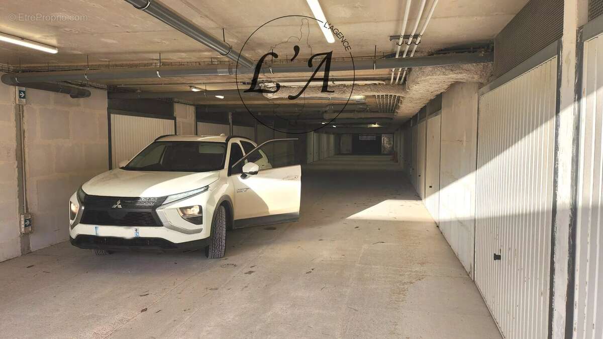 Parking à PIETROSELLA