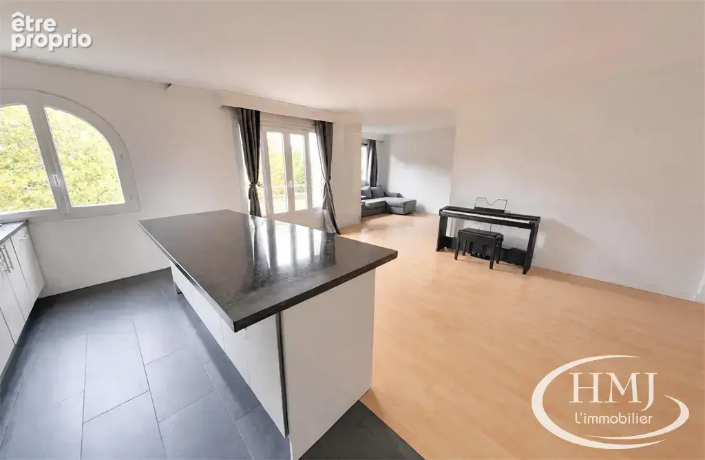Appartement 4 pièces 83 m² à vendre à Ris-Orangis (91000) - photo 4