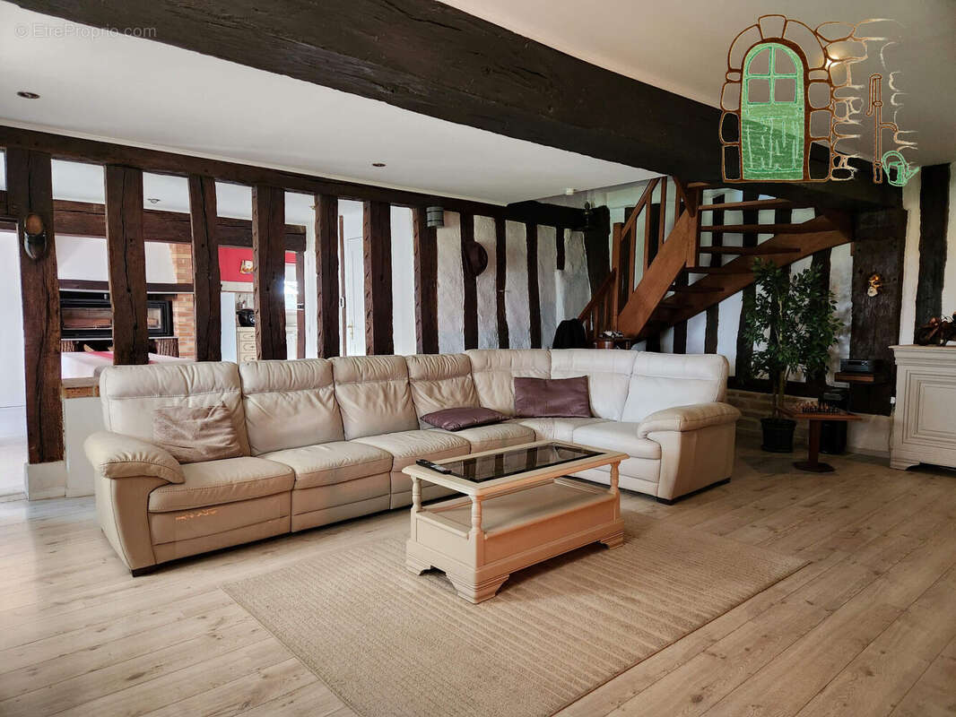Maison 125 m² à La Chapelle-Vicomtesse  - photo 3