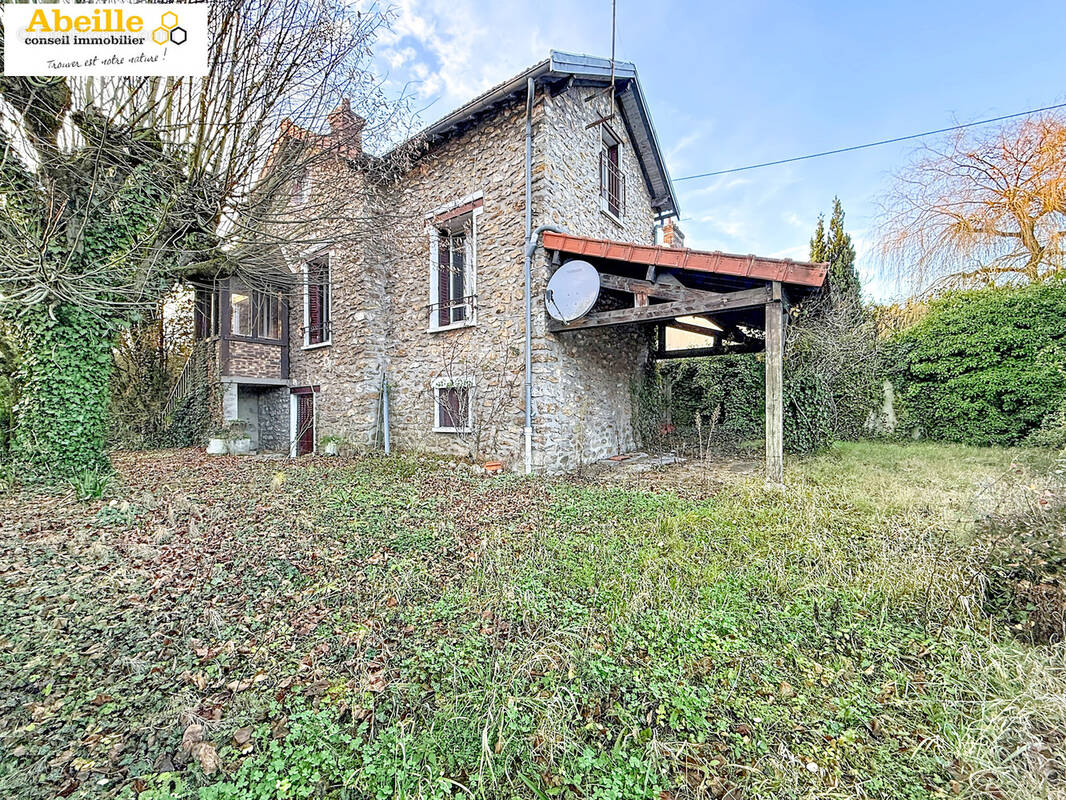 Maison à SAINT-CHERON