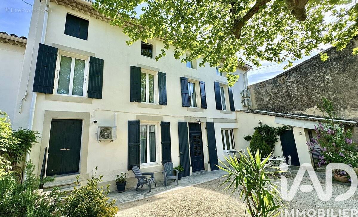 Photo 1 - Maison à SAINTE-CECILE-LES-VIGNES