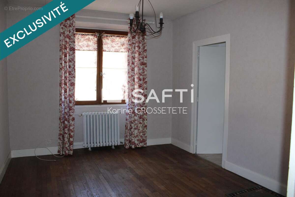 Photo 8 - Maison à LA ROCHE-EN-BRENIL