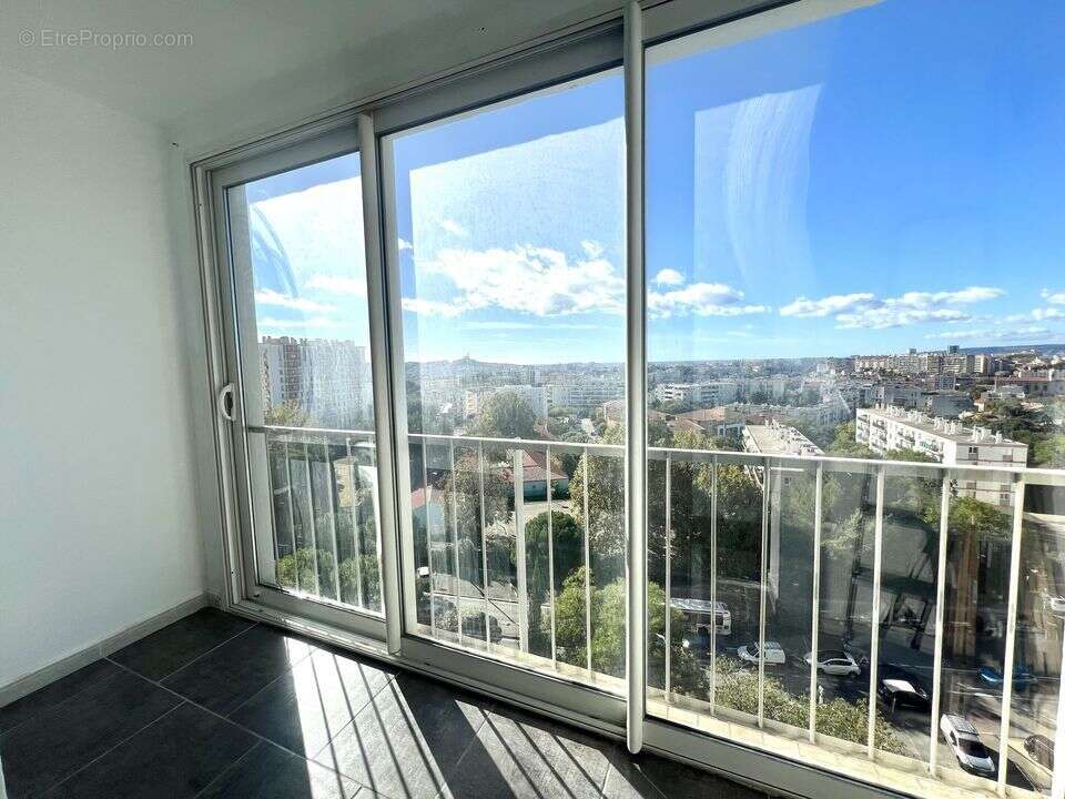 véranda beau soleil clairimmo t4 - Appartement à MARSEILLE-4E