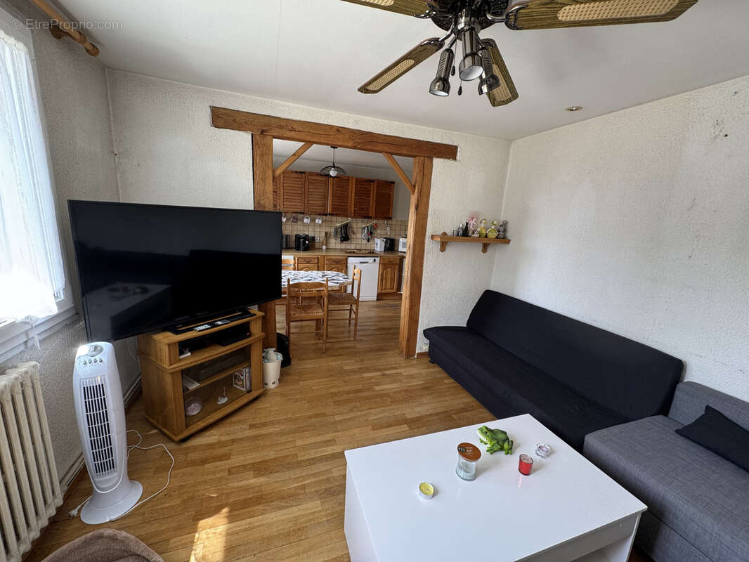 Maison à LE THILLAY