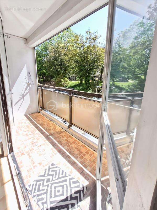 Appartement à CLICHY-SOUS-BOIS