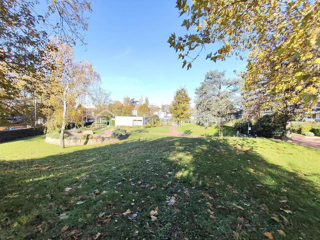 Appartement à LYON-8E