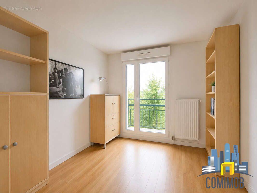 Appartement à COURBEVOIE