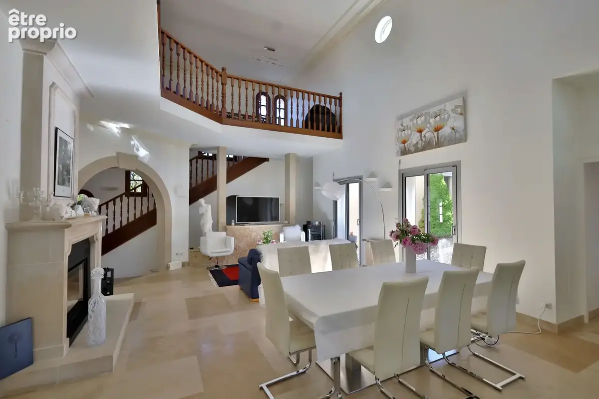 Maison Type T8 - 278m2 habitables - Terrain 1614m2 - Piscine - photo 10