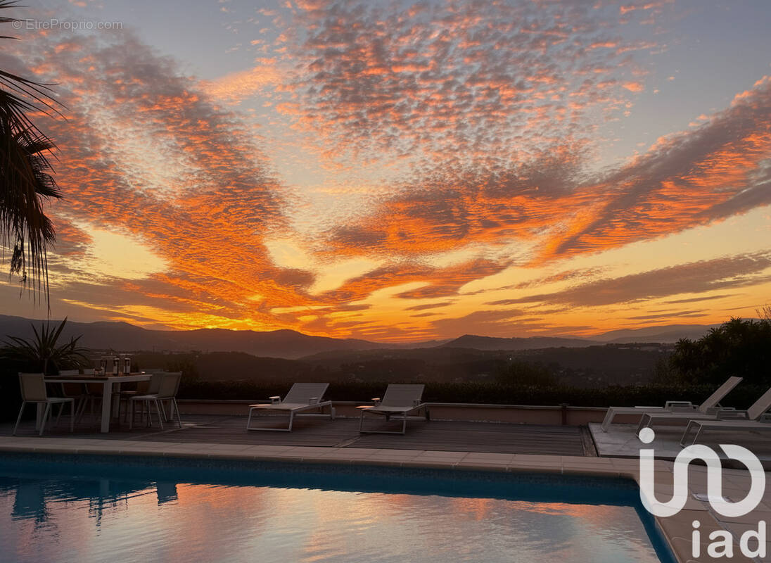 Photo 1 - Maison à MOUANS-SARTOUX