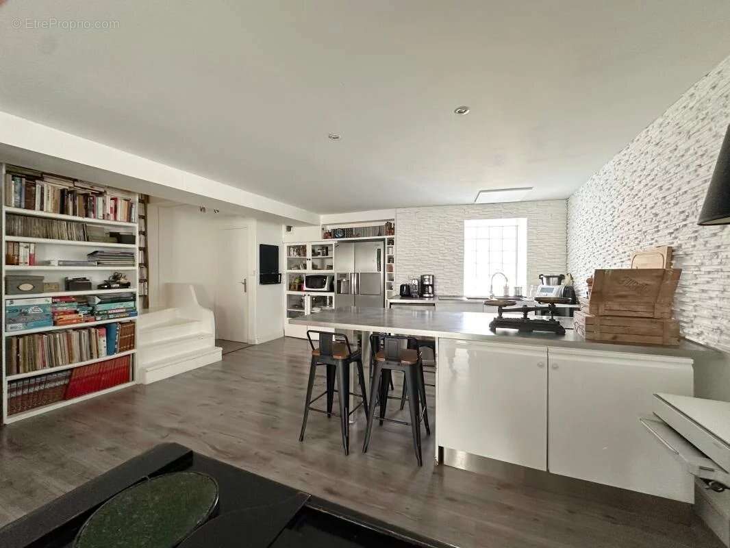 Appartement À Vendre 126m² au sol - photo 2