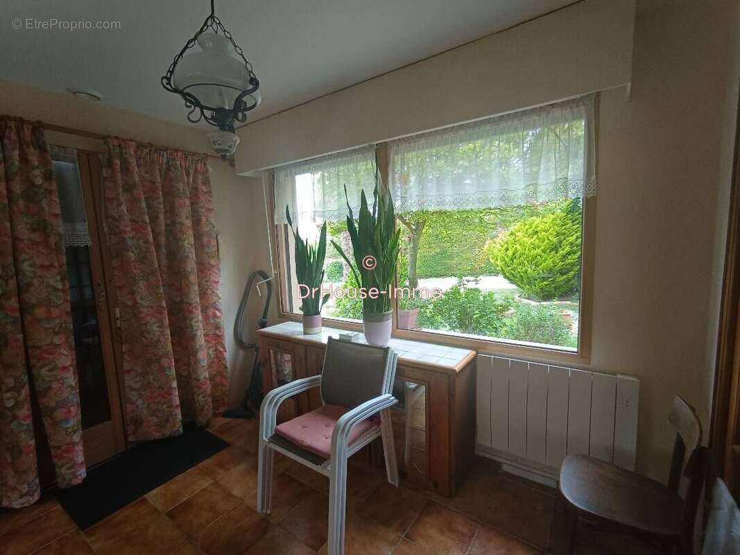 Maison à VAUX-SUR-SEINE