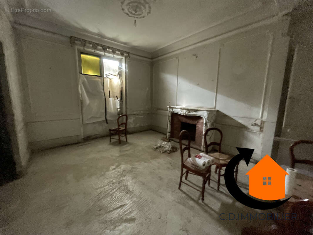 Maison à CHAMPROND-EN-GATINE