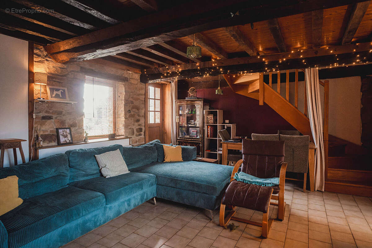 Maison à CHAMPSECRET