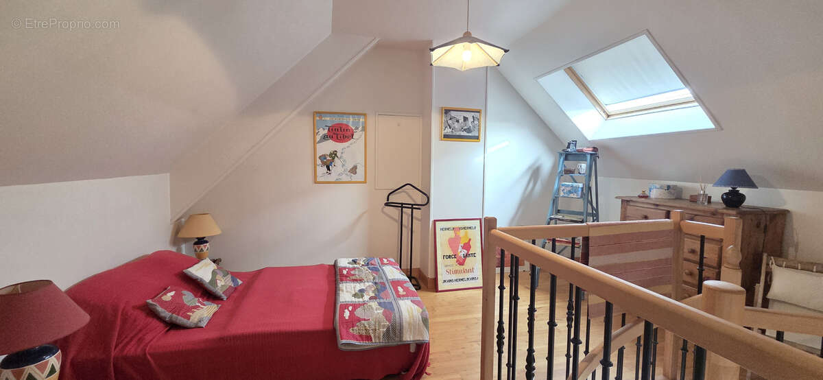 Maison à MENOU